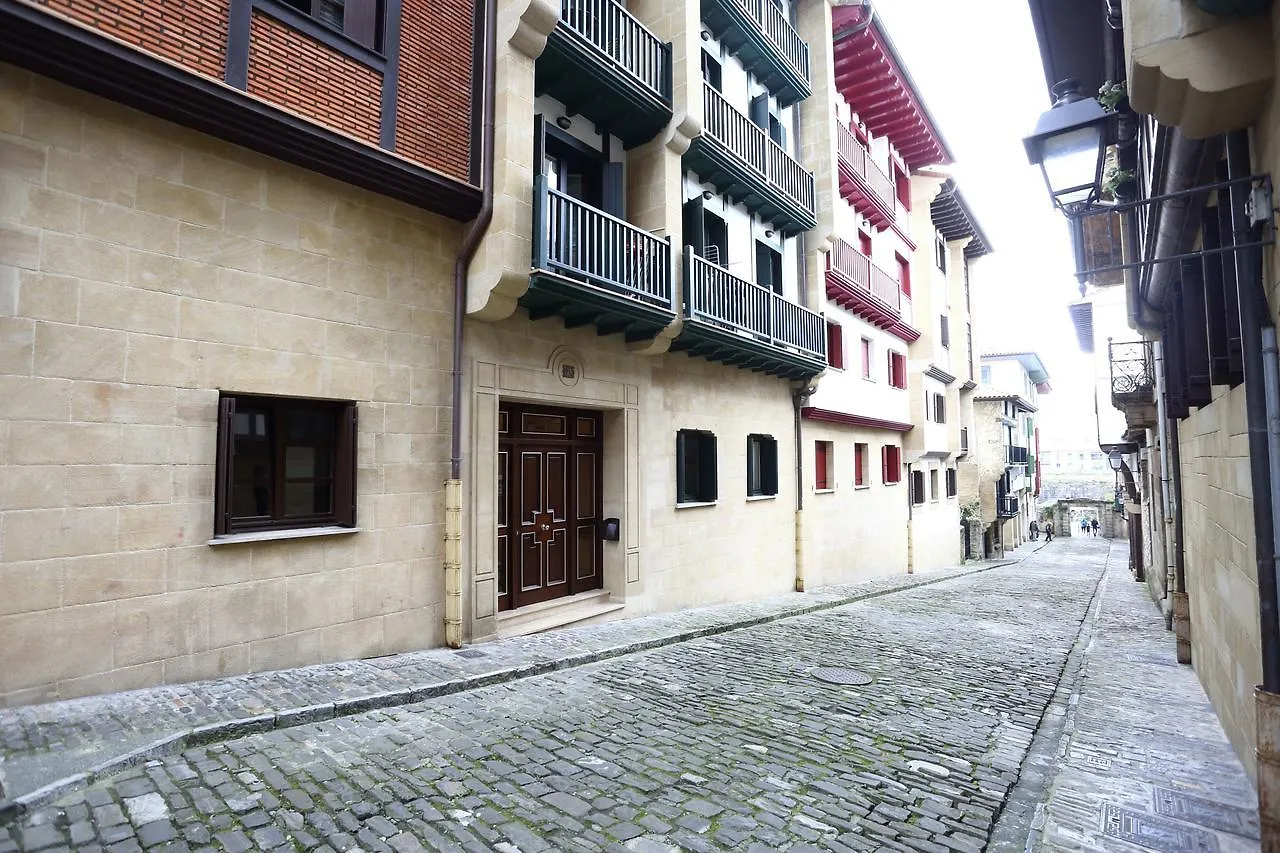 Tolosa By Smiling Rentals Hondarribia Apartment